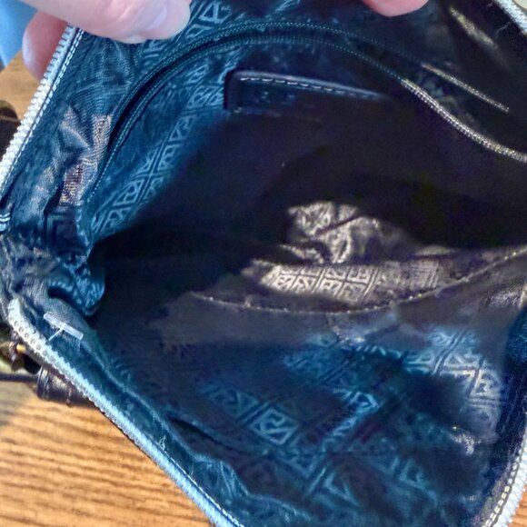 Relic by Fossil Black Crossbody Bag with Gold Chain Strap - Picture 6 of 10